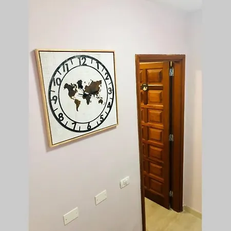 Appartement Stylish And Private 1 Bed In San Eugenio *